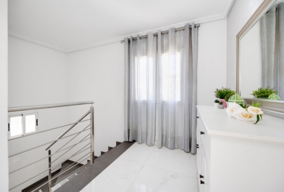 Reventa - Villa - Torrevieja - Playa de La Acequion