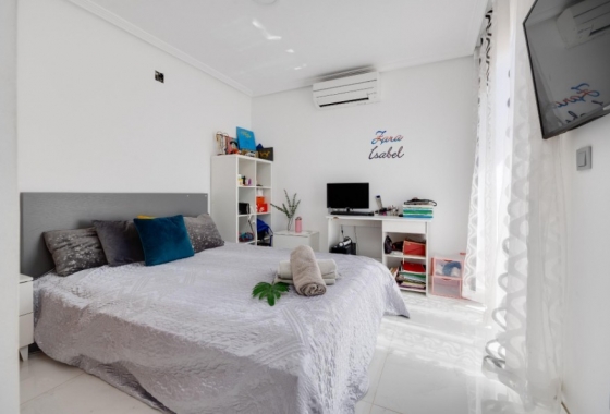 Reventa - Villa - Torrevieja - Playa de La Acequion