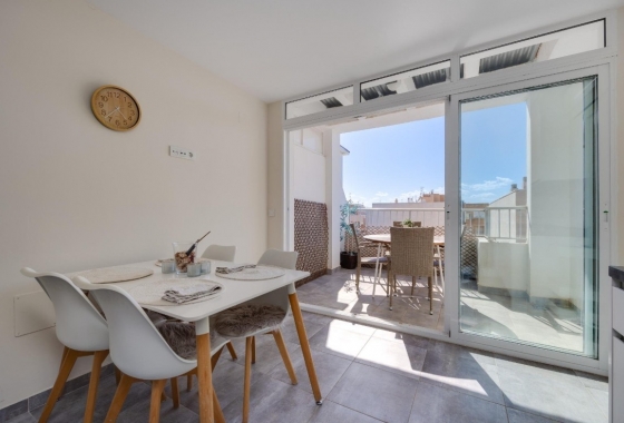 Resale - Apartment / flat - Torrevieja - Playa del Cura