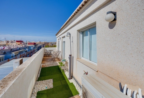 Resale - Apartment / flat - Torrevieja - Playa del Cura