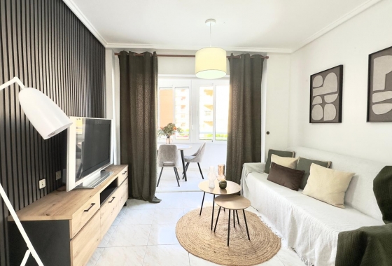 Reventa - Apartamento / piso - Torrevieja - Playa del Cura