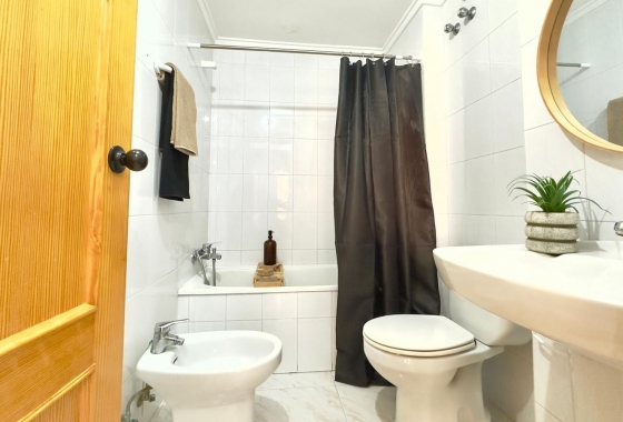 Reventa - Apartamento / piso - Torrevieja - Playa del Cura