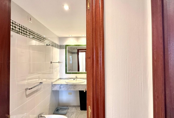 Reventa - Apartamento / piso - Torrevieja - Playa de los Locos