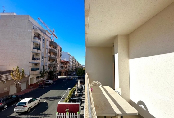 Reventa - Apartamento / piso - Torrevieja - Centro