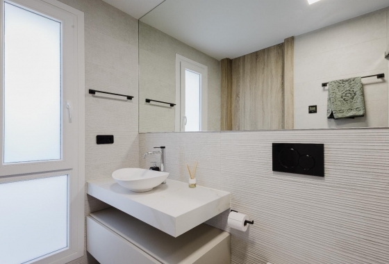 Rynek Wtórny - Willa - Algorfa