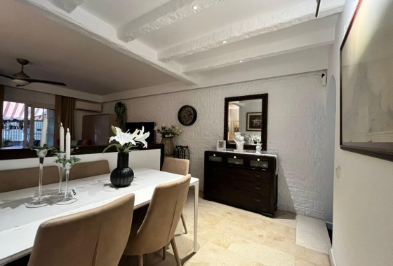 Rynek Wtórny - Poddasze - Torrevieja - Torrevieja - Playa de los Locos