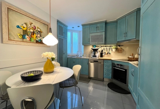 Rynek Wtórny - Poddasze - Torrevieja - Torrevieja - Playa de los Locos