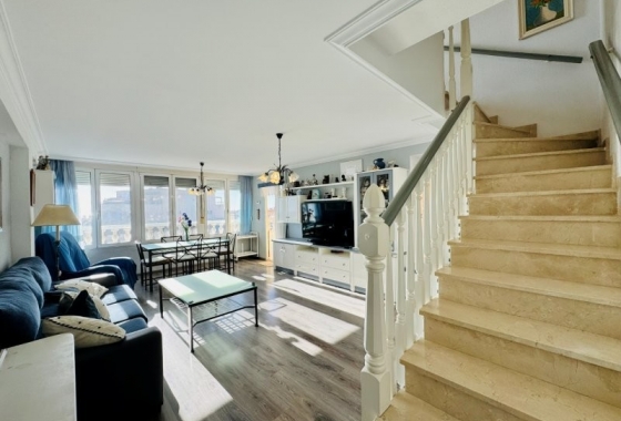 Rynek Wtórny - Poddasze - La Mata