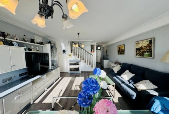 Rynek Wtórny - Poddasze - La Mata