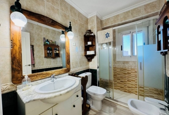 Rynek Wtórny - Poddasze - La Mata