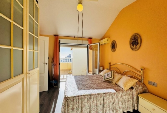 Rynek Wtórny - Poddasze - La Mata