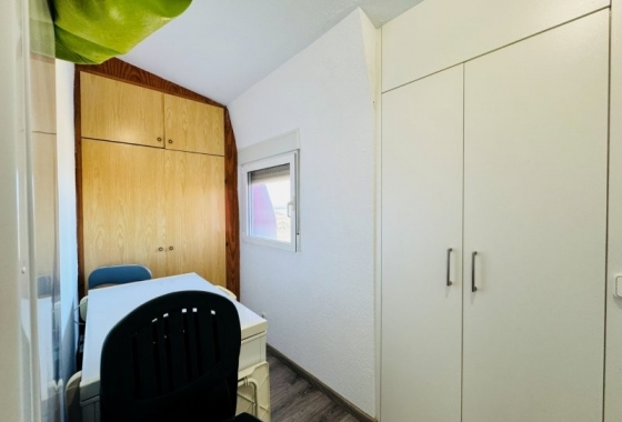 Rynek Wtórny - Poddasze - La Mata