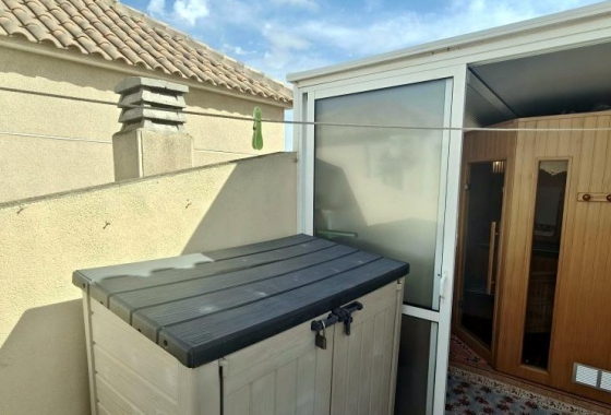 Reventa - Casa - Torrevieja -  Urbanización