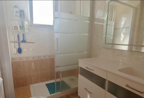 Reventa - Casa - Torrevieja -  Urbanización