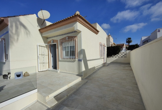 Reventa - Villa - Torrevieja - Nueva Torrevieja - Aguas Nuevas