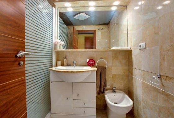 Resale - Apartment / flat - Torrevieja - Torrevieja - Playa del Cura