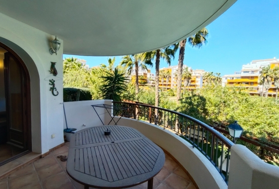 Rynek Wtórny - Apartament - Punta Prima