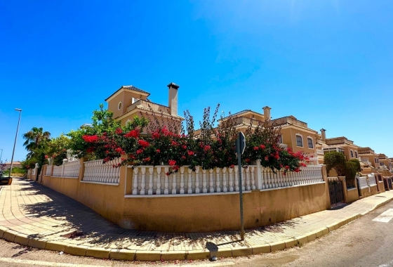 Reventa - Villa - Orihuela Costa - La Regia