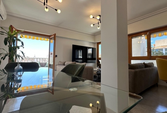 Rynek Wtórny - Poddasze - Torrevieja - Torrevieja - Playa del Cura