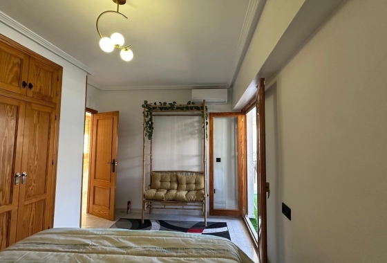 Rynek Wtórny - Poddasze - Torrevieja - Torrevieja - Playa del Cura