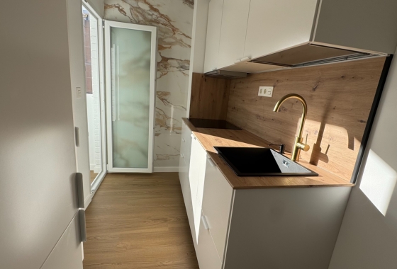Reventa - Apartamento / piso - Orihuela Costa - Punta Prima