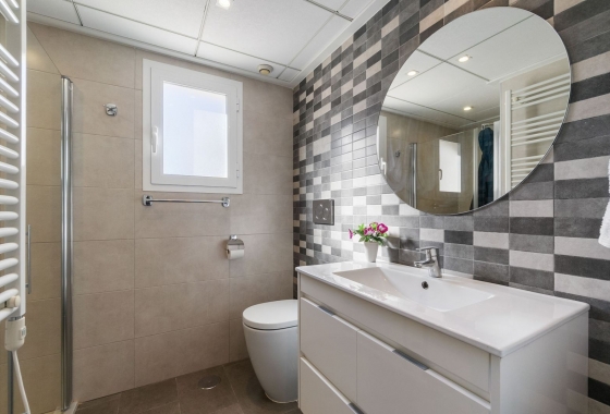 Resale - Bungalow - Torrevieja - Nueva Torrevieja - Aguas Nuevas