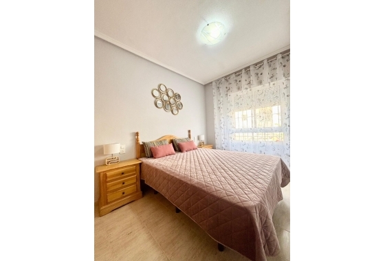 Reventa - Apartamento / piso - Torrevieja - Playa Acequion