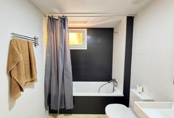 Resale - Apartment / flat - Torrevieja - Punta prima