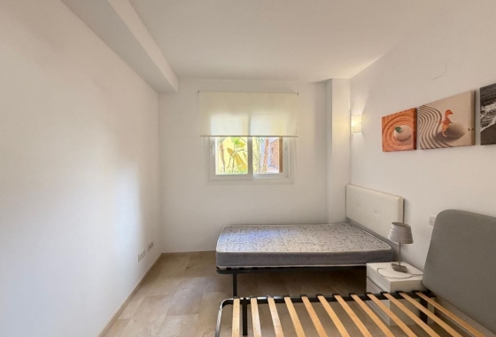 Resale - Apartment / flat - Torrevieja - Punta prima