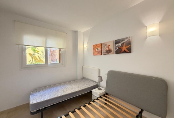 Resale - Apartment / flat - Torrevieja - Punta prima
