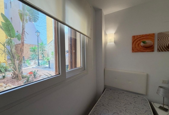 Resale - Apartment / flat - Torrevieja - Punta prima