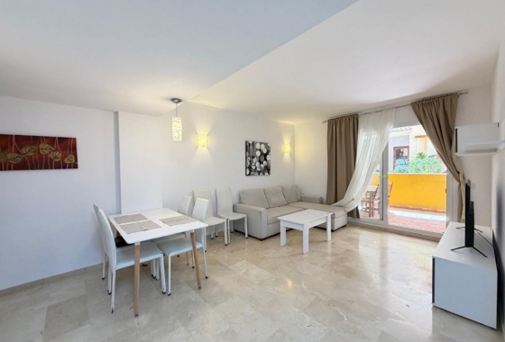 Resale - Apartment / flat - Torrevieja - Punta prima