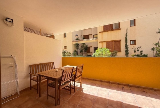 Resale - Apartment / flat - Torrevieja - Punta prima