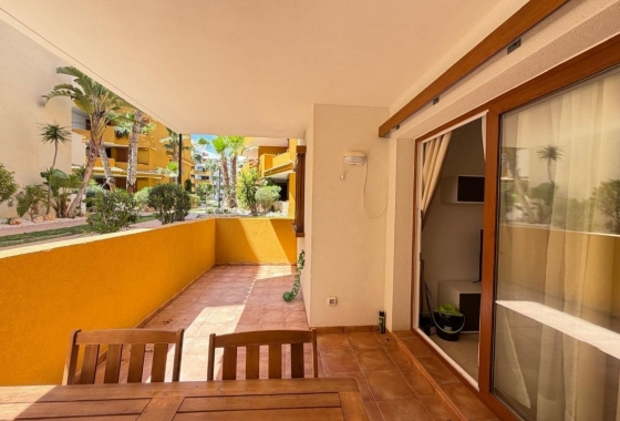 Resale - Apartment / flat - Torrevieja - Punta prima