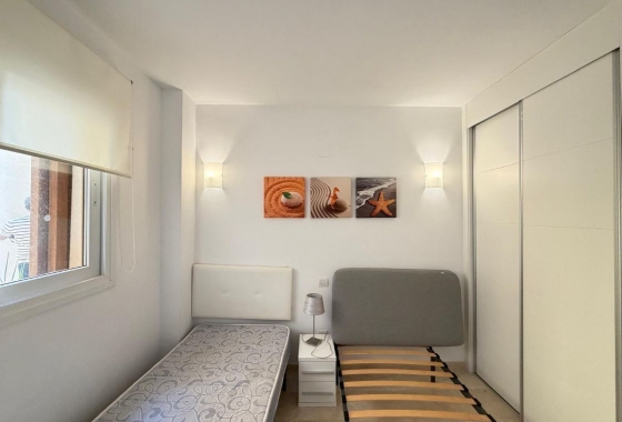 Resale - Apartment / flat - Torrevieja - Punta prima