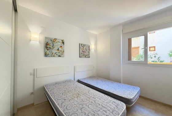 Resale - Apartment / flat - Torrevieja - Punta prima