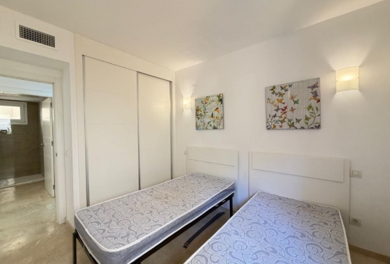 Resale - Apartment / flat - Torrevieja - Punta prima