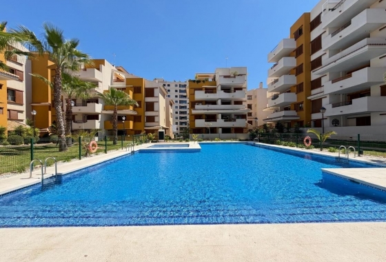 Resale - Apartment / flat - Torrevieja - Punta prima