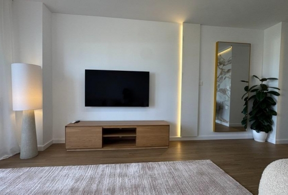 Resale - Apartment / flat - Torrevieja - Punta prima