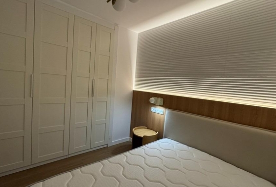 Resale - Apartment / flat - Torrevieja - Punta prima