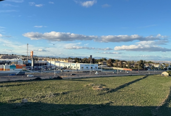 Resale - Apartment / flat - Torrevieja - Punta prima