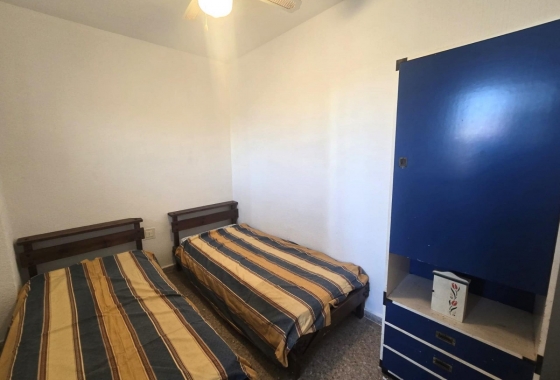 Resale - Apartment / flat - Torrevieja - Playa Acequion