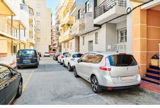 Resale - Apartment / flat - Torrevieja - Torrevieja - Playa del Cura