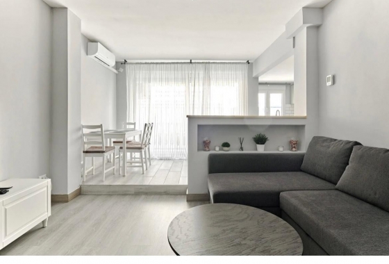 Resale - Apartment / flat - Torrevieja - Torrevieja - Playa del Cura