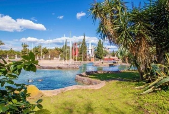 Resale - Apartment / flat - Torrevieja - Parque de Las Naciones