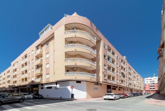 Resale - Apartment / flat - Torrevieja - Parque de Las Naciones