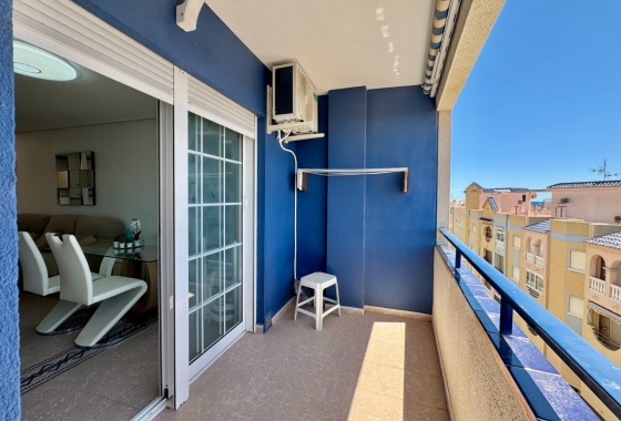 Resale - Apartment / flat - Torrevieja - LA MATA