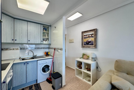 Resale - Apartment / flat - Torrevieja - LA MATA