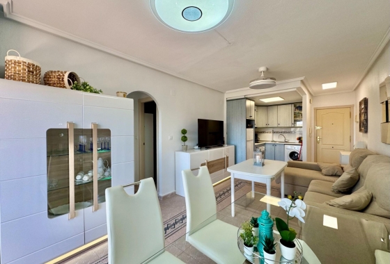 Resale - Apartment / flat - Torrevieja - LA MATA