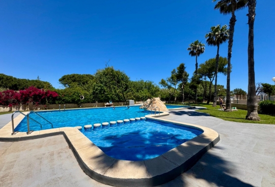 Resale - Apartment / flat - Torrevieja - LA MATA